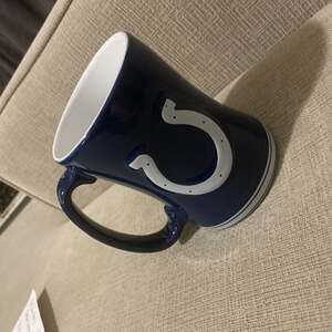 Boelter Brands Indianapolis Colts Horseshoe Mug-2011